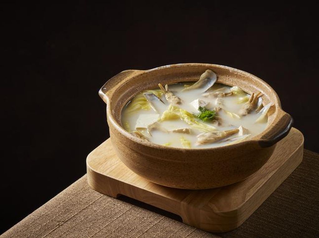 Benarkah Konsumsi Makanan Mengandung Kolagen Bikin Kulit Kenyal dan Sehat?